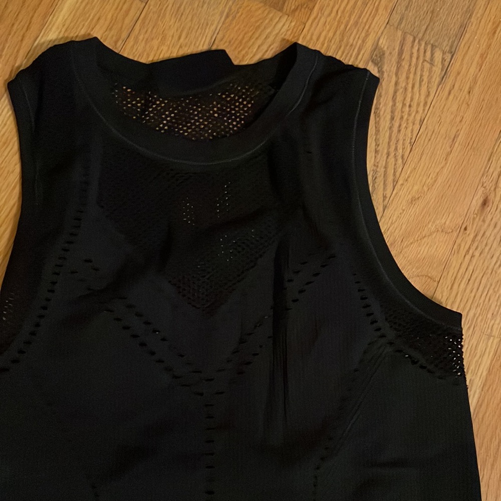 Tank top - Picture 2 of 5